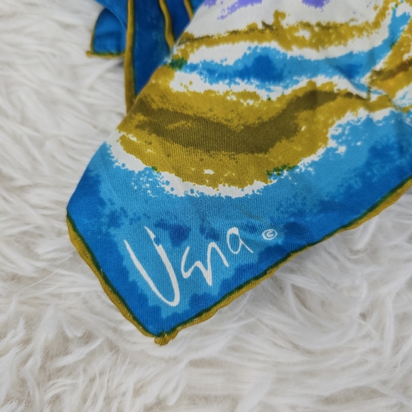 Vintage Scarves by VERA silk handrolled scarf - Picture 3 of 8